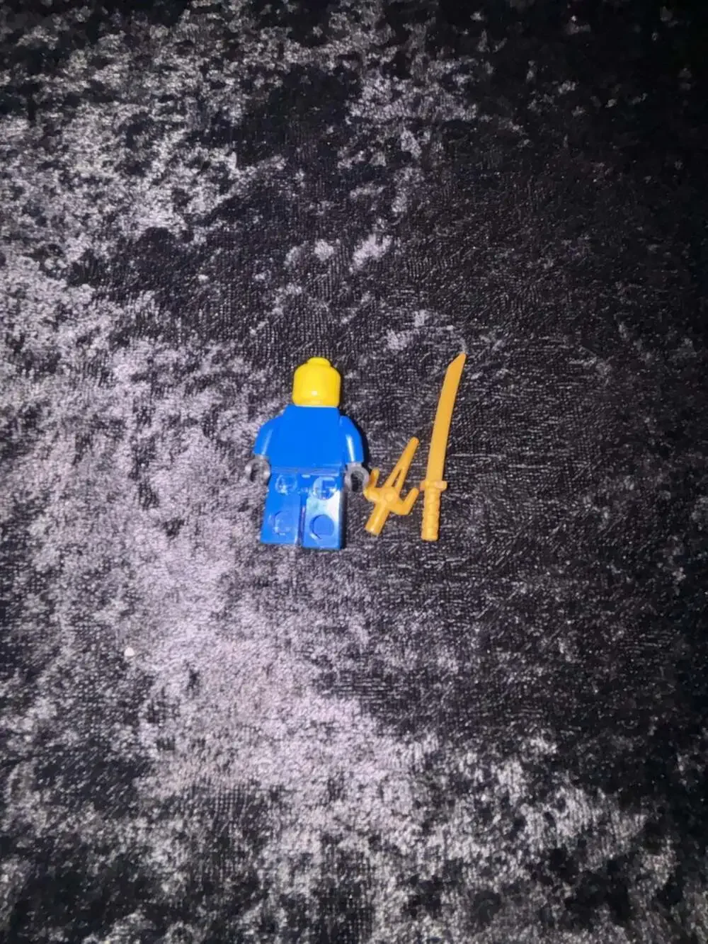 LEGO Ninjago Jay Minifigure with Gold Sword and Sai Weapons